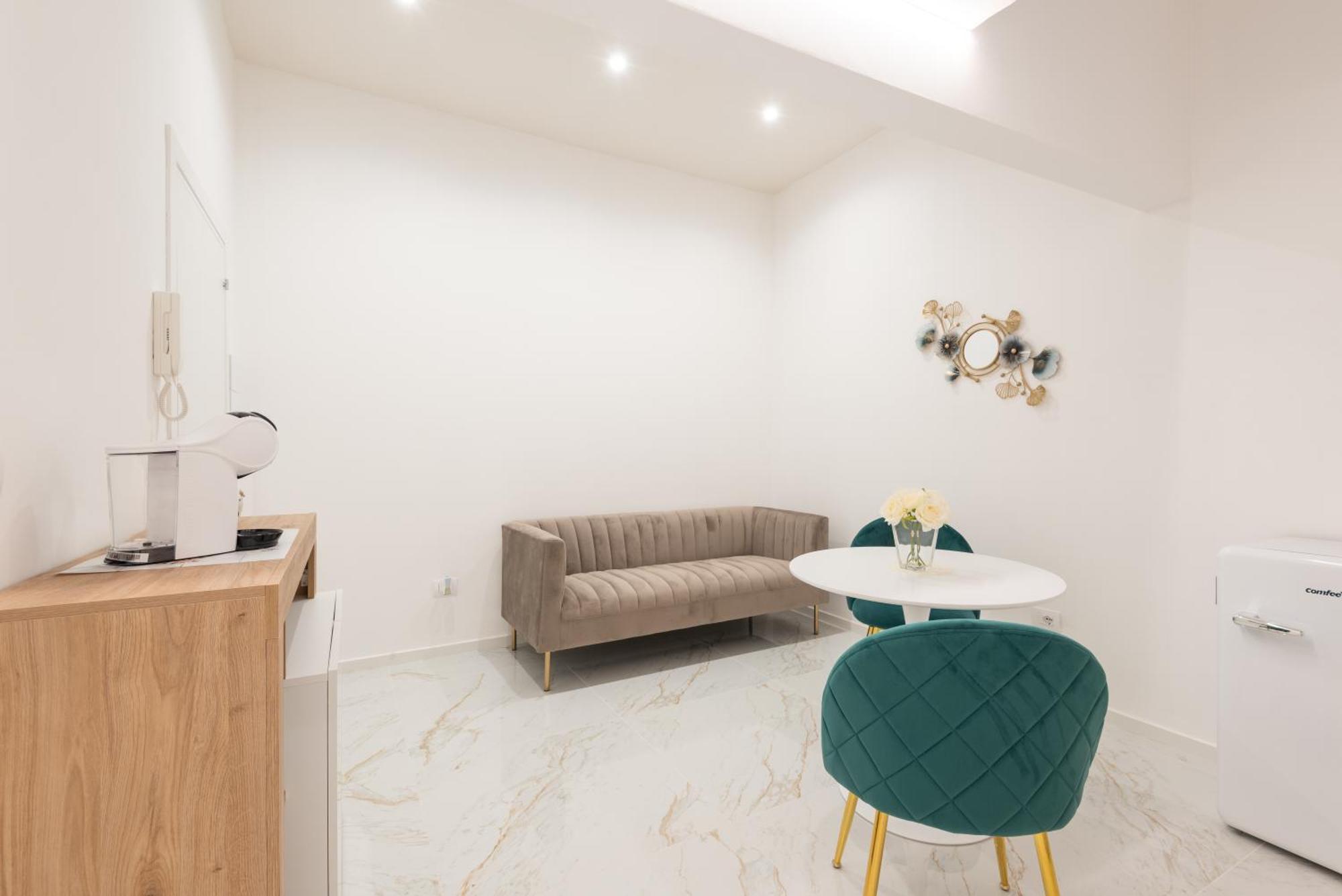 Quattro Perle Bed & Breakfast โปลีญาโนอามาเร ภายนอก รูปภาพ